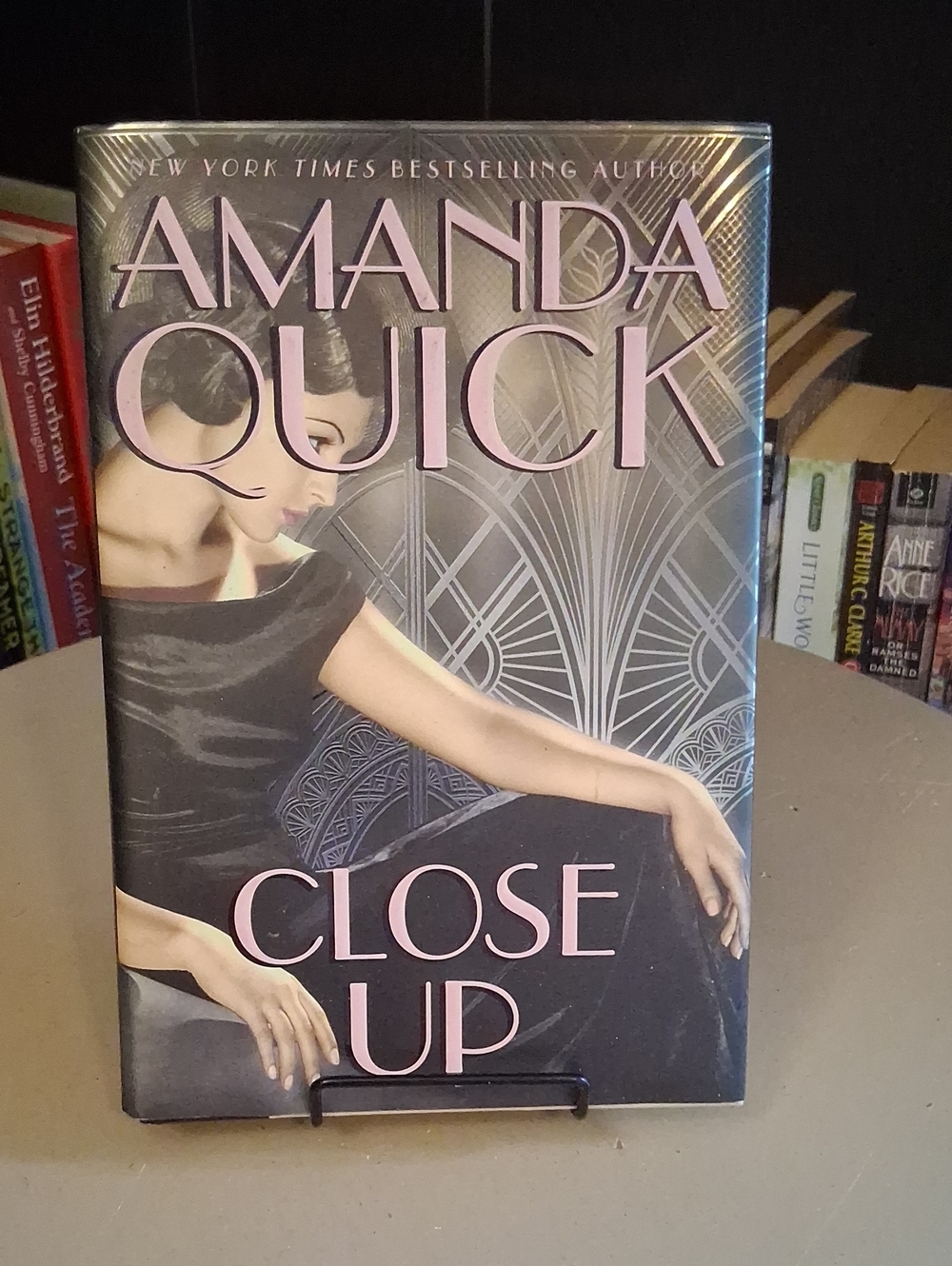 Close Up By Amanda Quick